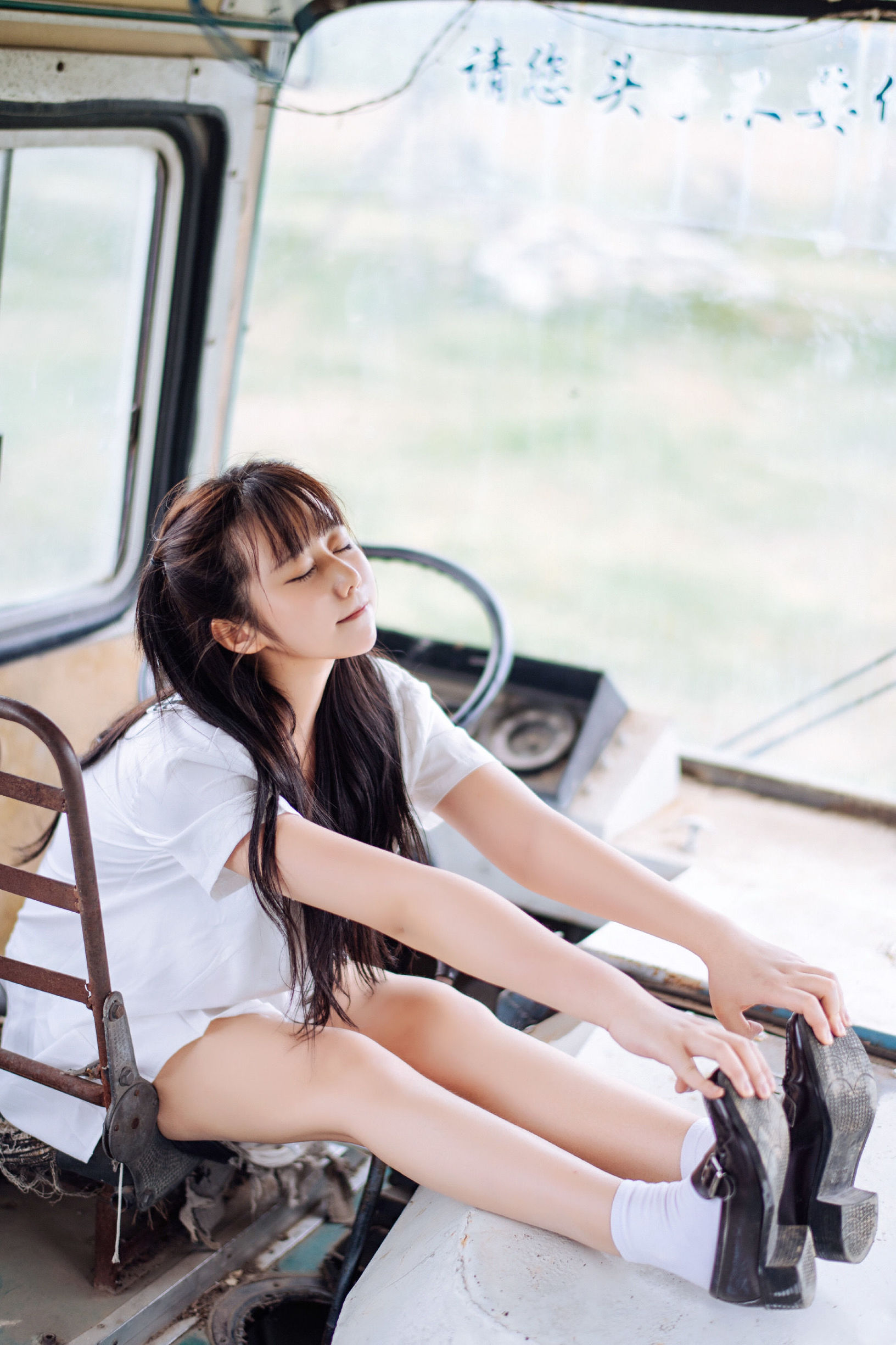 [COS福利]微博福利姬镜酱静夏之JK少女插图6